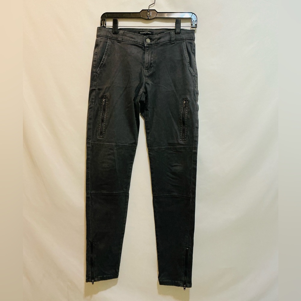 Banana Republic Women’s Gray Jeans with 4 Zippers Size 4 - NWOT